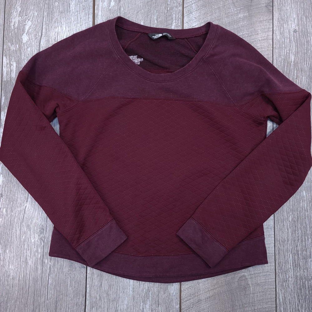 The North Face Sweatshirt Womens Small Burgundy Quilted Raglan Pullover
